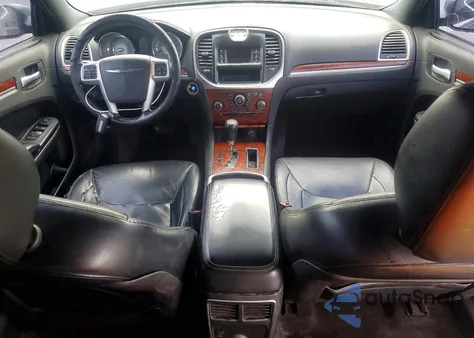 2012 Chrysler 300 из США, поврежденный, VIN 2C3CCAAG0CH117748